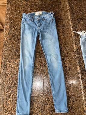 Hollister Jean Legging Light Wash Skinny Jeans Size 1R W25 L29